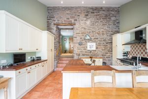 Kitchen / Breakfast Room- click for photo gallery